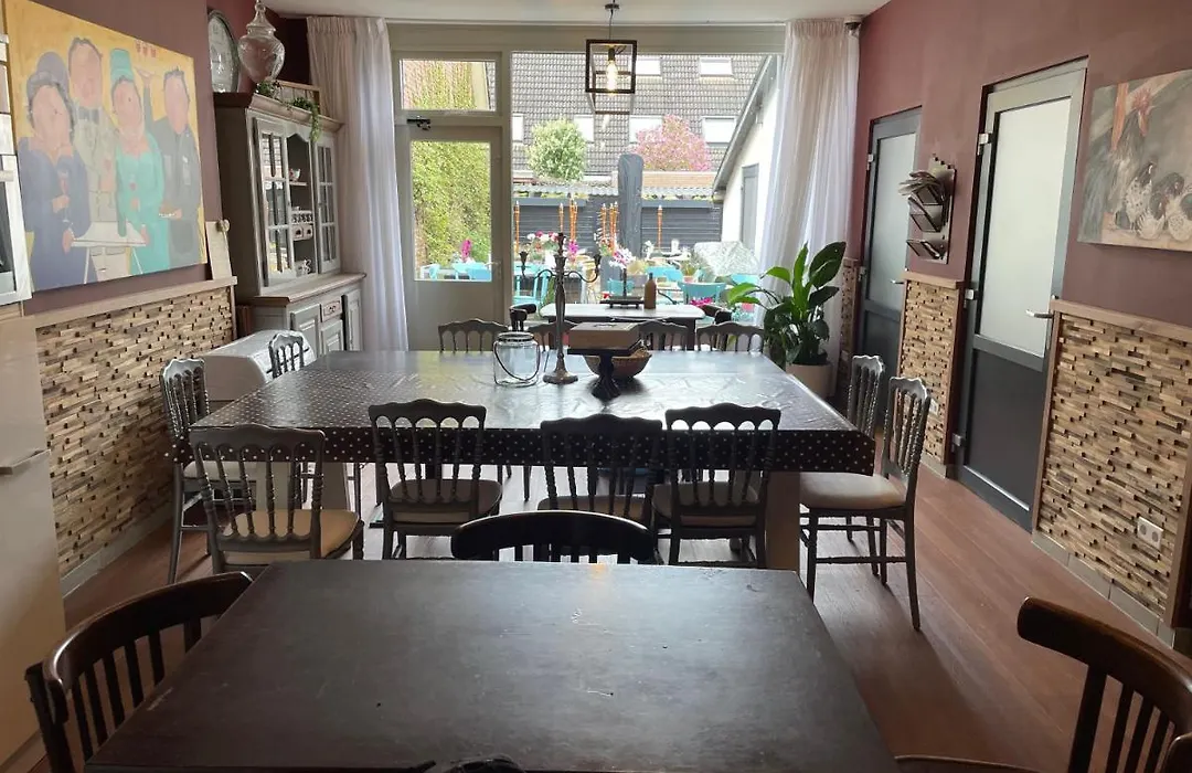 Restaurant Hostel Aan Tafel-1